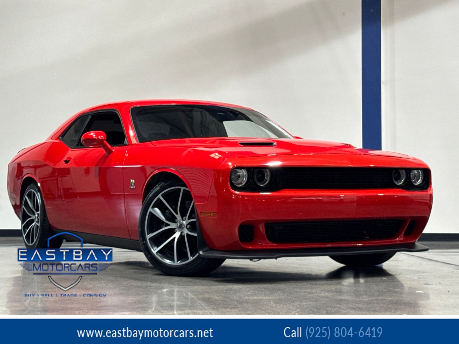 Torred Clearcoat 2018 Dodge Challenger Coupe Rear-Wheel Drive 8-Speed Automatic