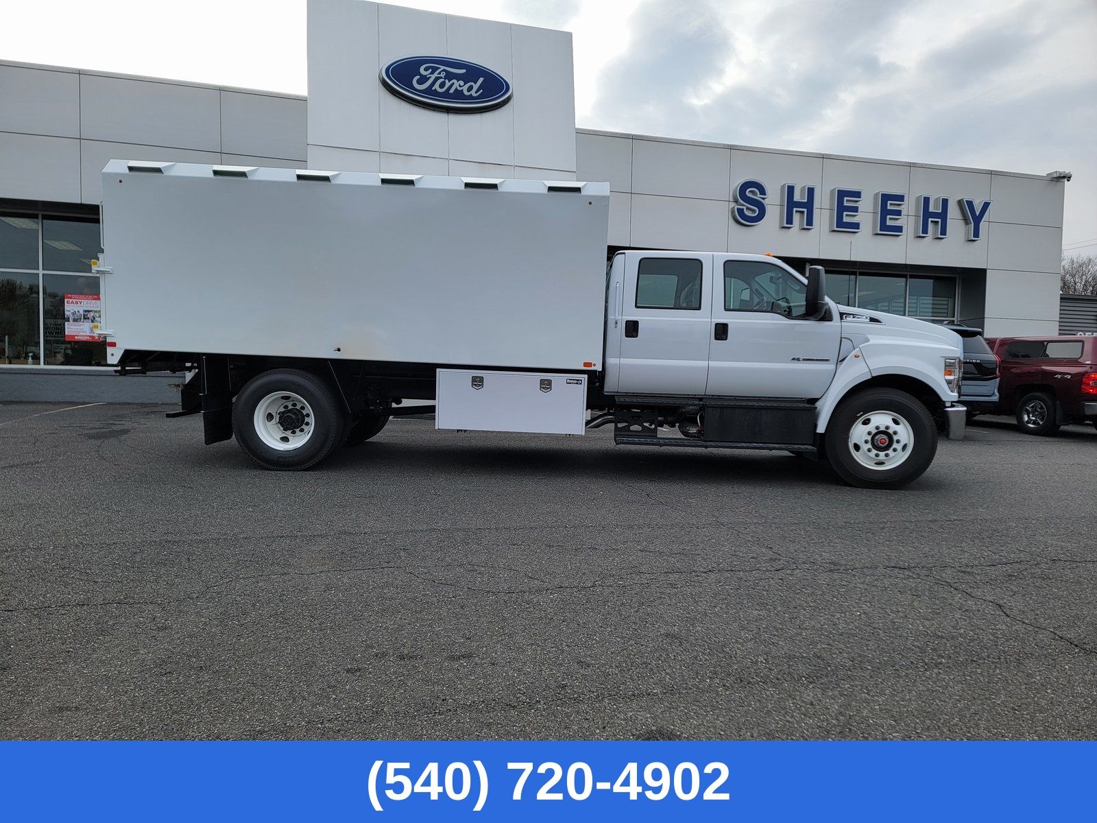 2026 Ford F-750SD Base