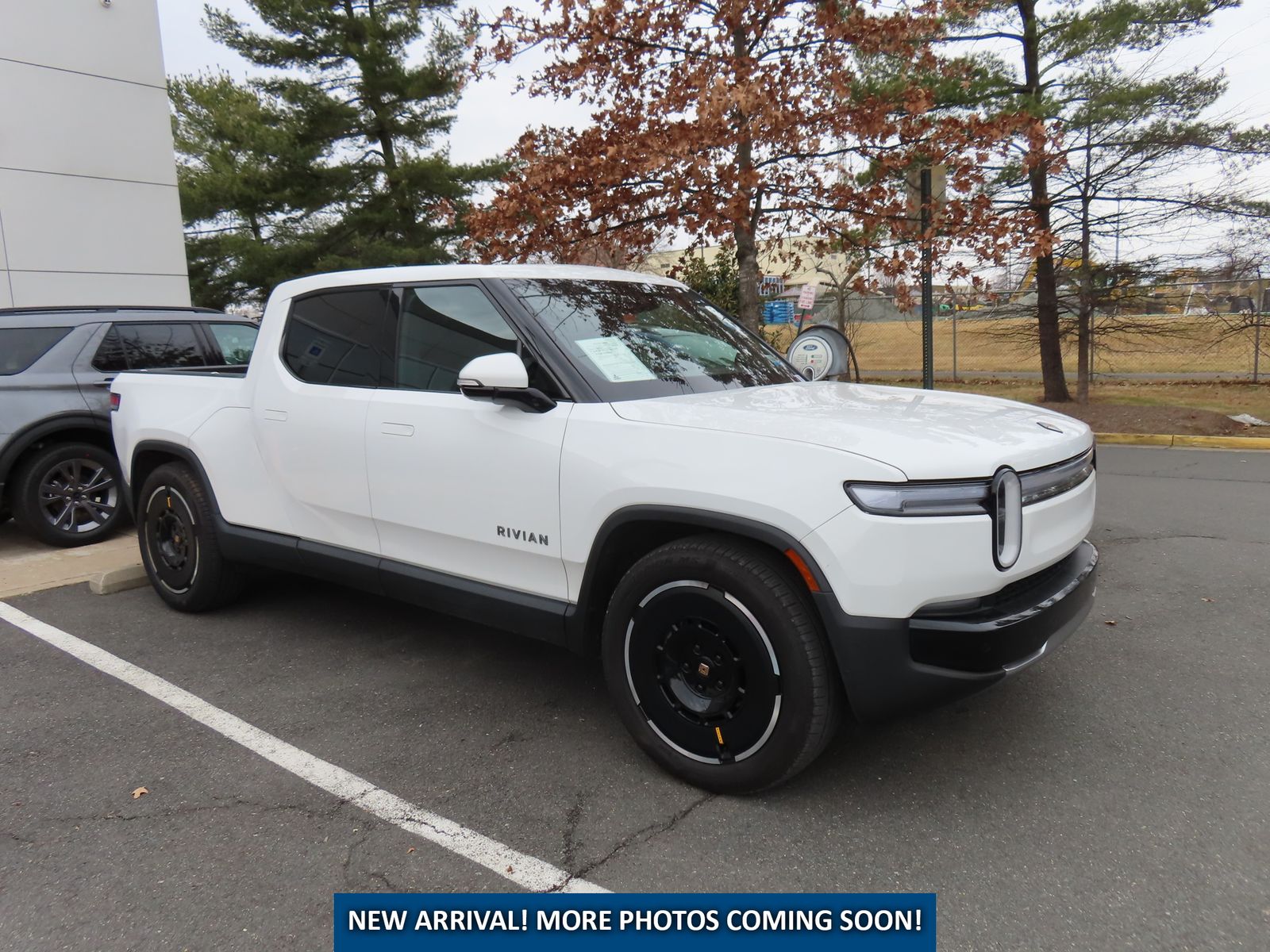 2025 Rivian R1T Adventure Dual Motor Crew Cab AWD
