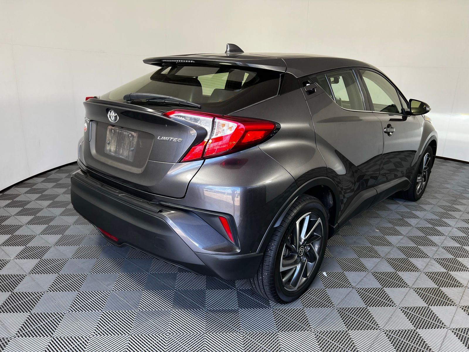 Thumbnail: 2020 Toyota C-HR - 5