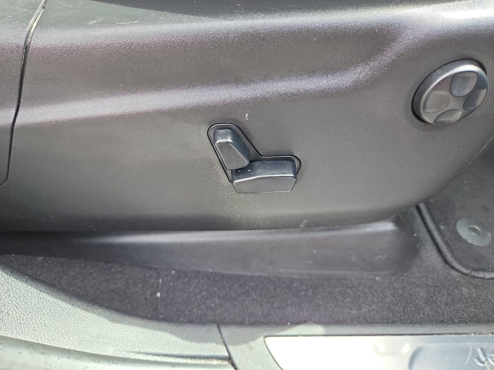 used 2020 Jeep Grand Cherokee car, priced at $19,859