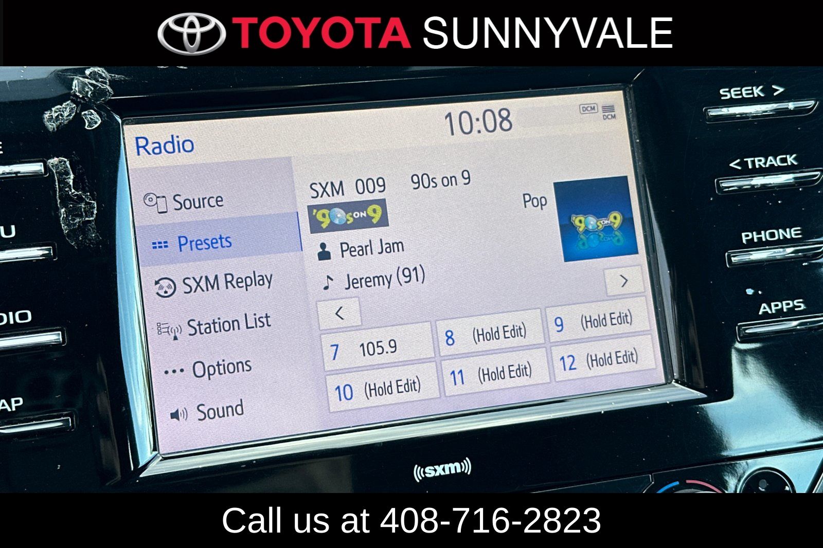 Used 2020 Toyota Camry Hybrid Sedan