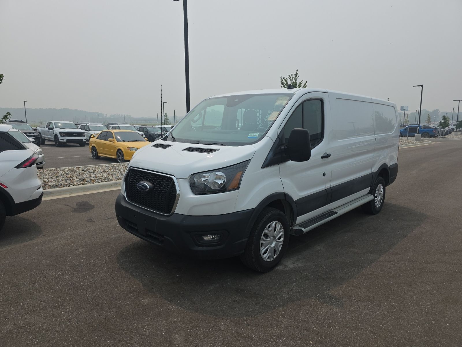 2025 Ford Transit Cargo Blanco (Oxford White) Van Tracción trasera 
