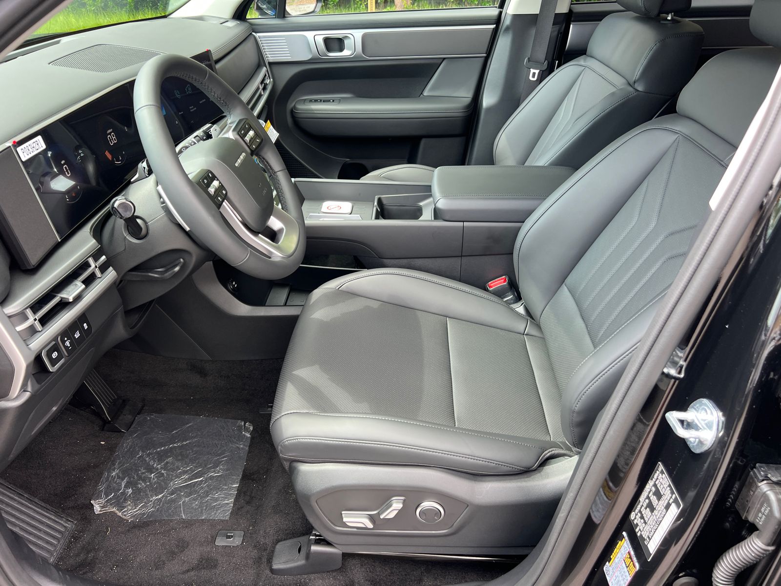 New 2026 Black Hyundai SEL image 10