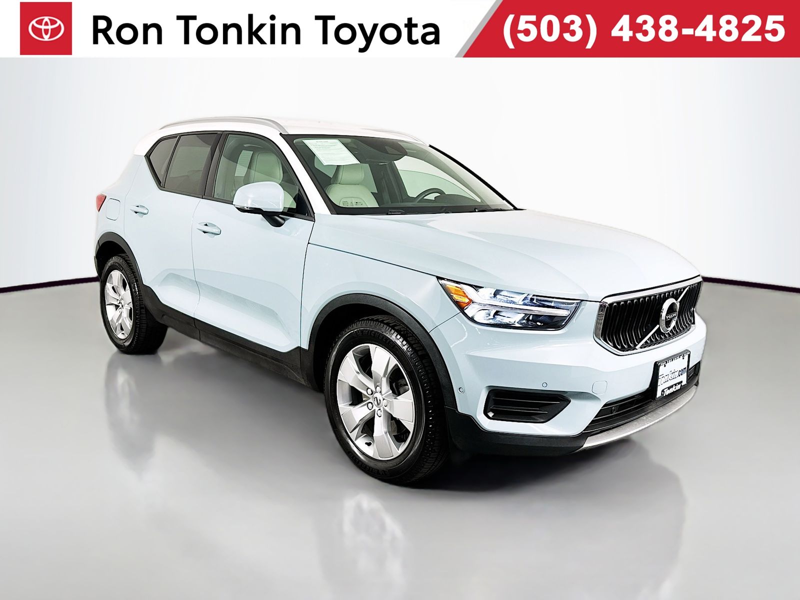 2019 Volvo XC40 T5 Momentum AWD