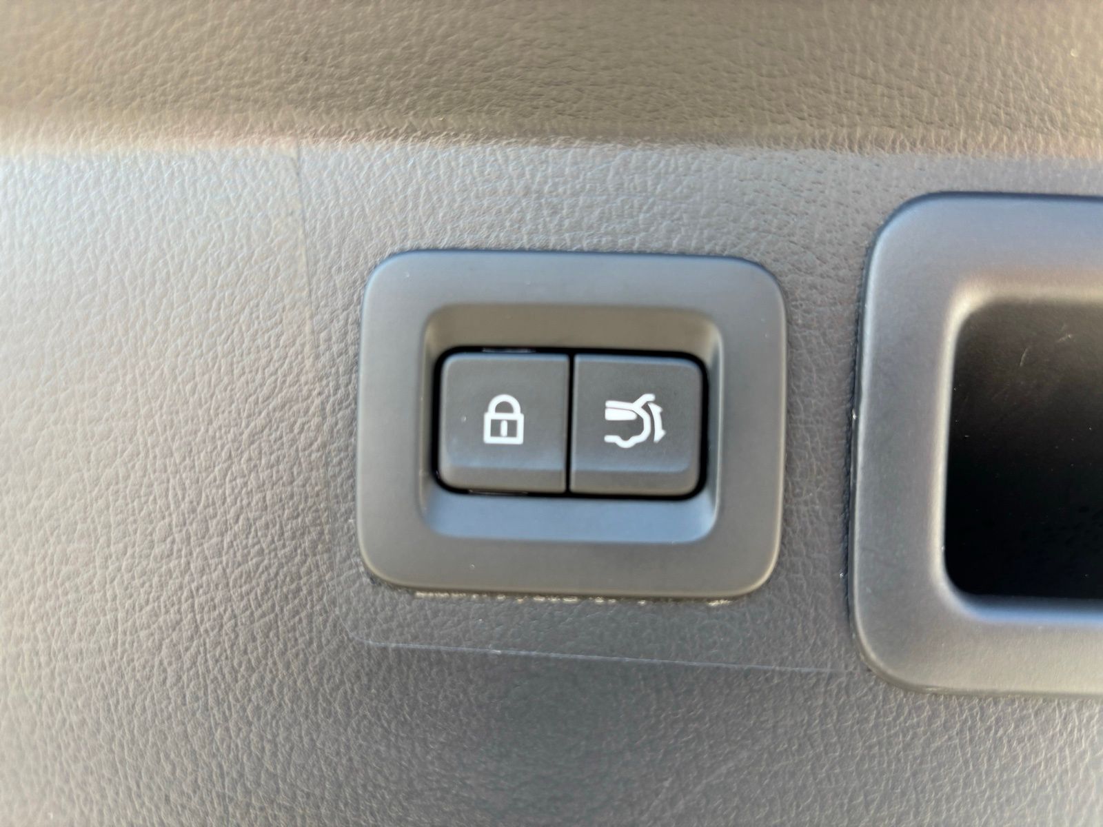 Used Car 2025 Mazda Cx-50  2.5 S Premium Plus Package For Sale Under $35,000 In Austin, Texas