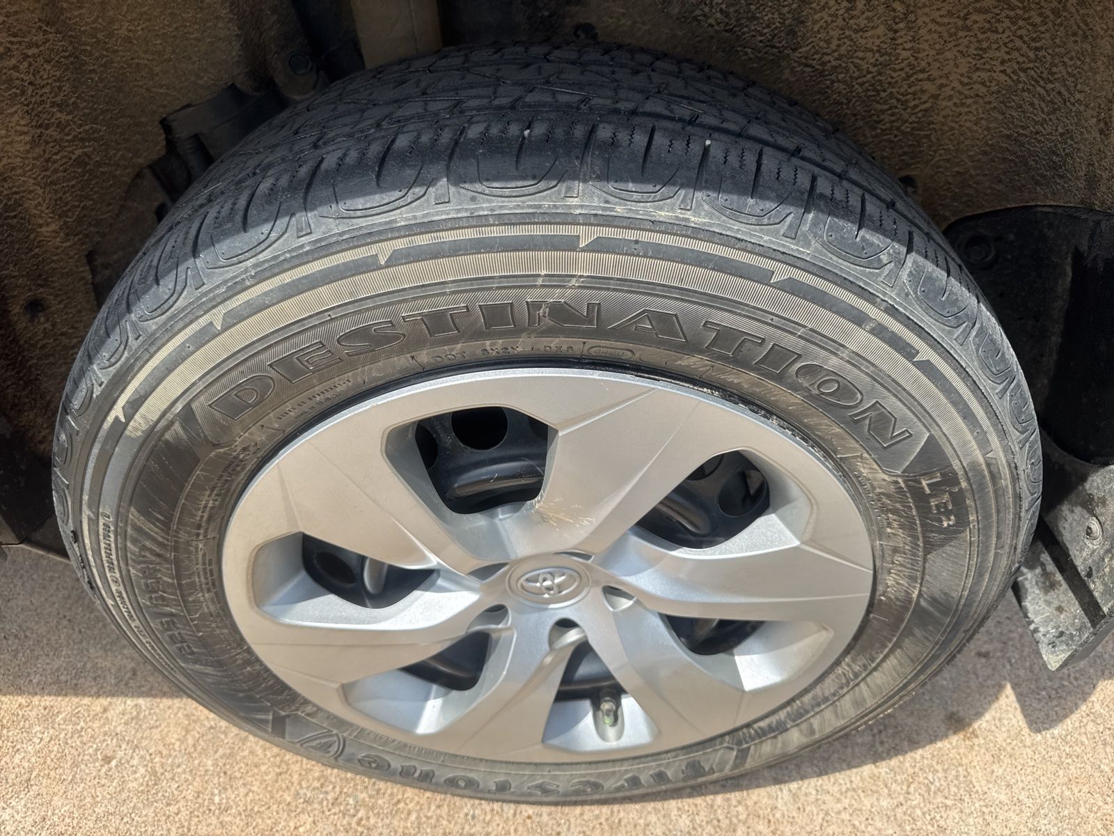 View vehicle photo 6