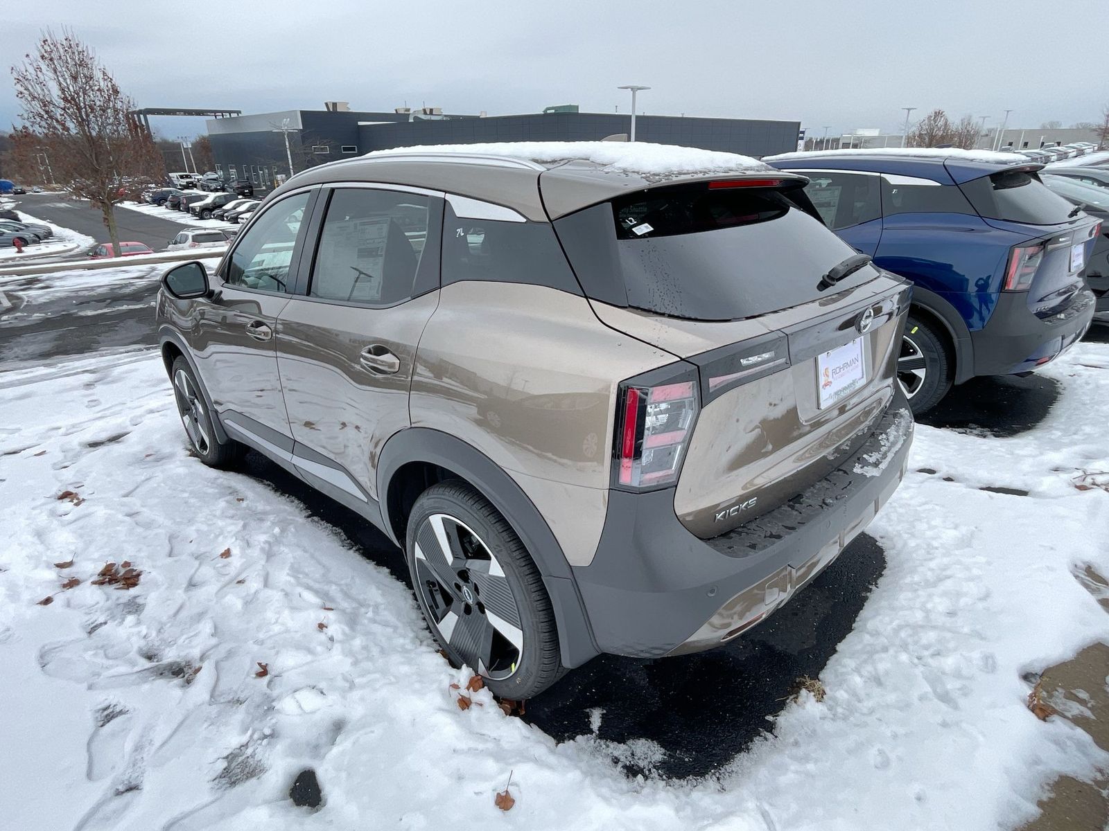 2025 Nissan Kicks SR 26