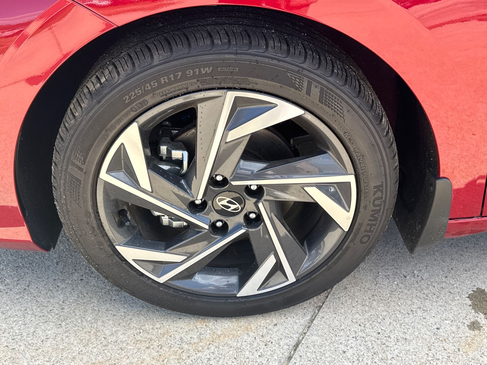 Used 2025 Red Hyundai SEL Sport image 11