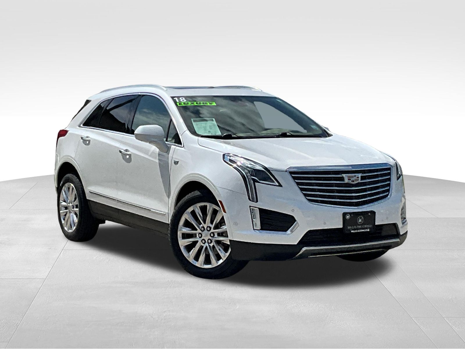 Crystal White Tricoat 2018 Cadillac XT5 SUV / Crossover Four-Wheel Drive 8-Speed Automatic