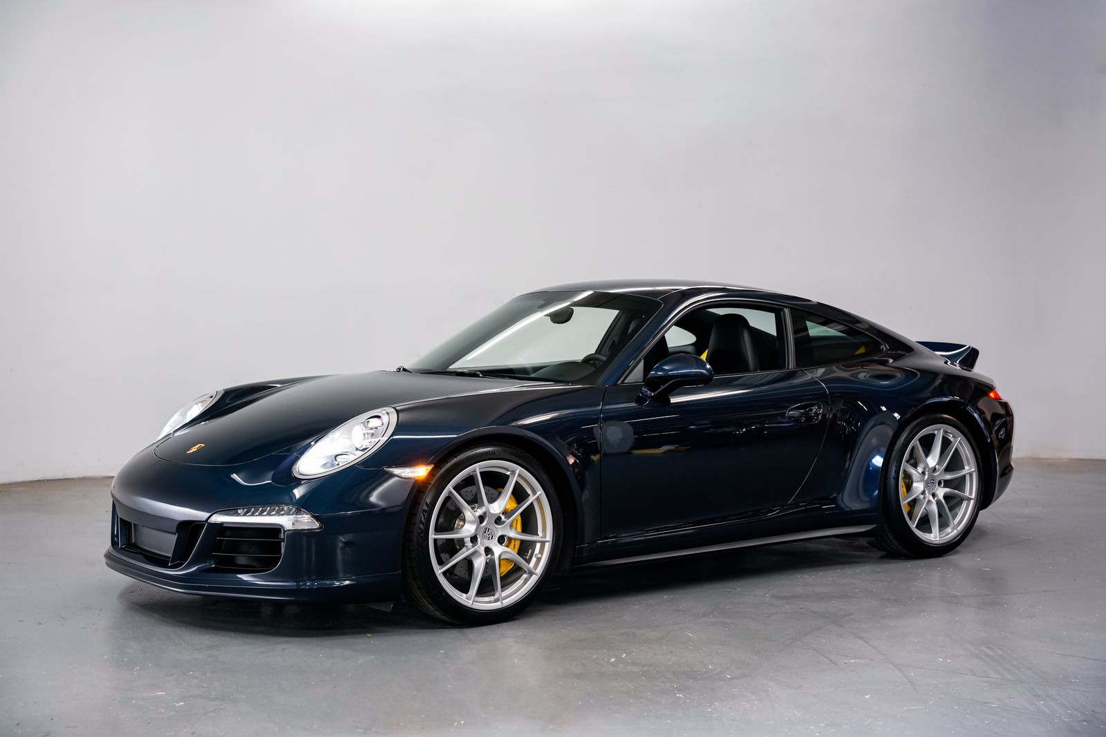 2014 Porsche 911 Carrera 4 — photo 5