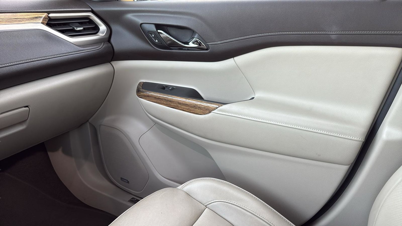 Used Car 2019 Gmc Acadia  Denali For Sale Under $20,000 In Austin, Texas