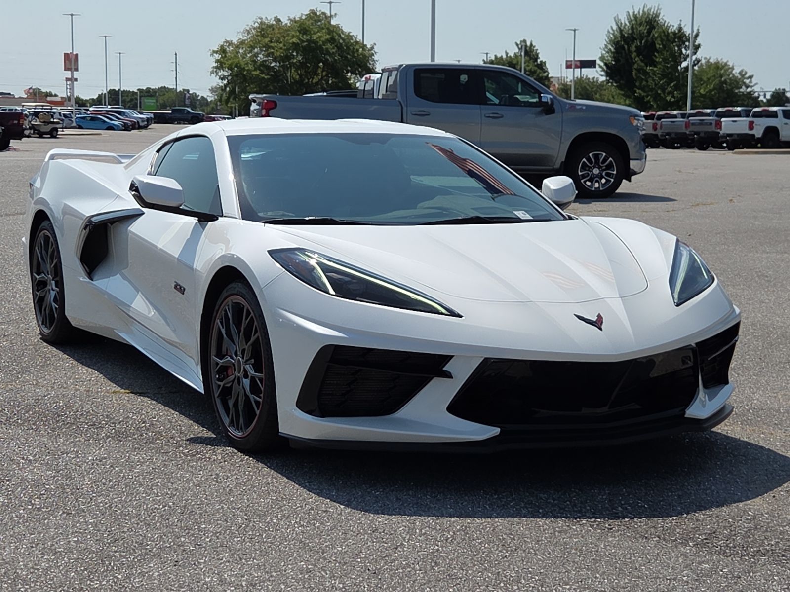 White Pearl Metallic Tricoat 2023 Chevrolet Corvette Coupe Rear-Wheel Drive 8-Speed Dual Clutch