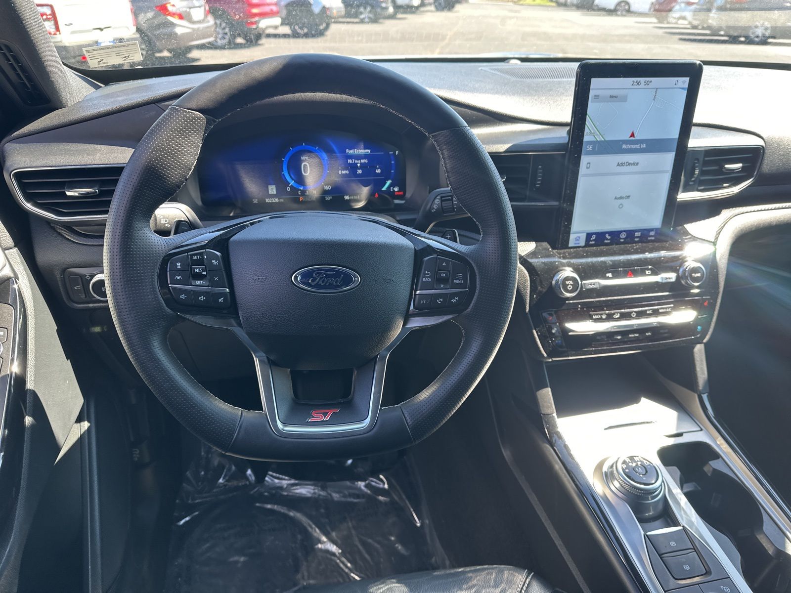 View vehicle photo 6