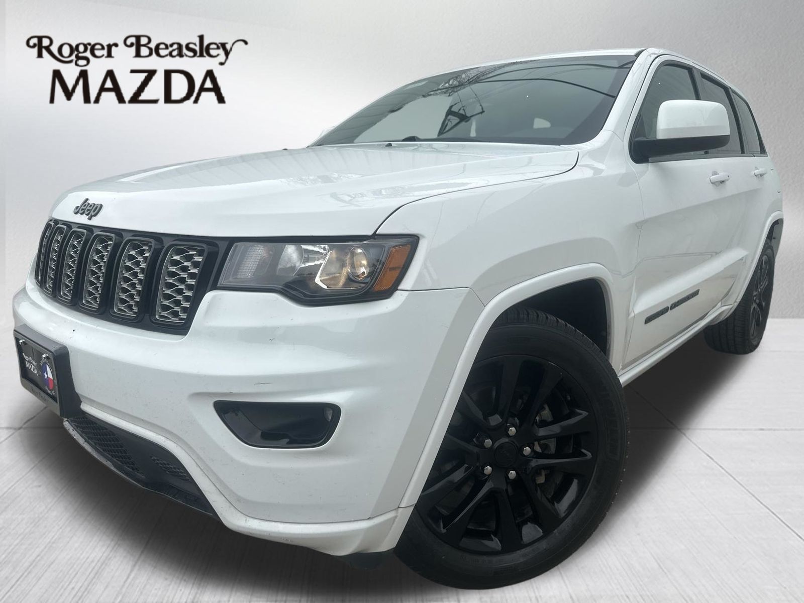 Used Car 2018 Jeep Grand Cherokee  Altitude For Sale Under $20,000 In Austin, Texas
