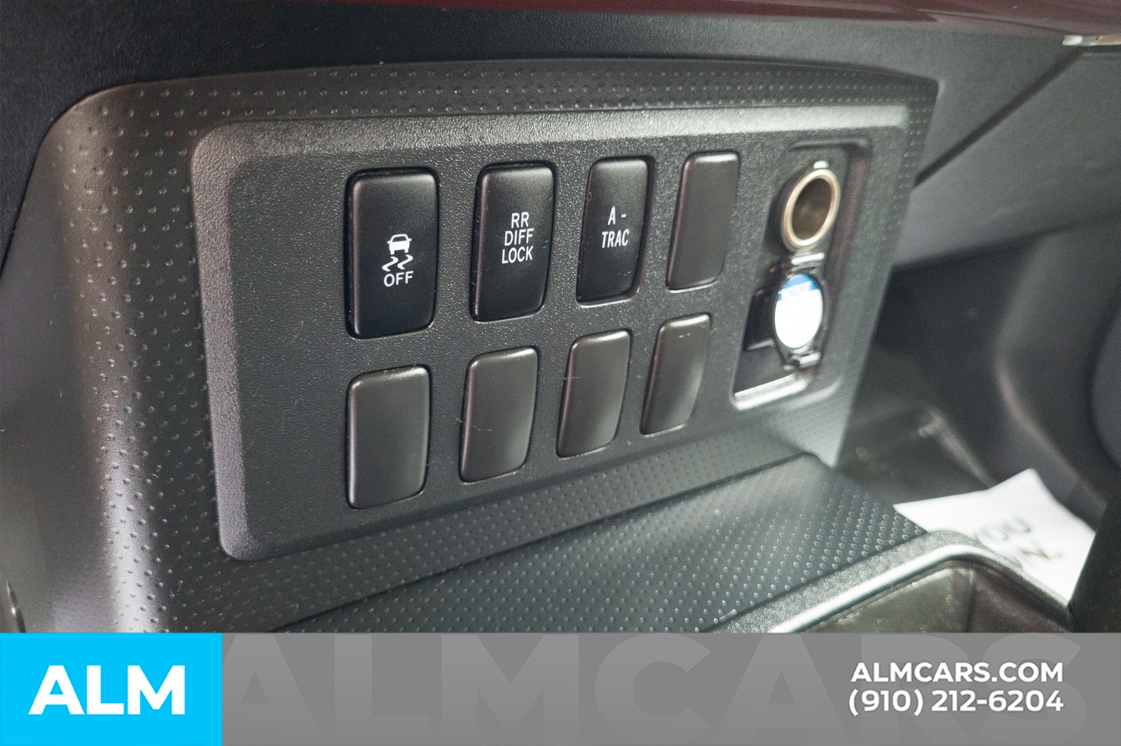 2010 Toyota FJ Cruiser Base photo 17
