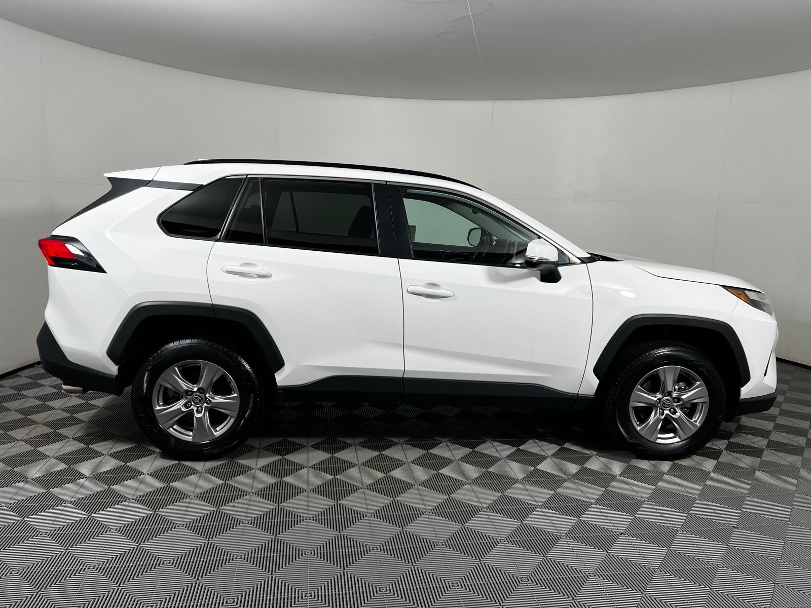 2023 Toyota RAV4 XLE 4