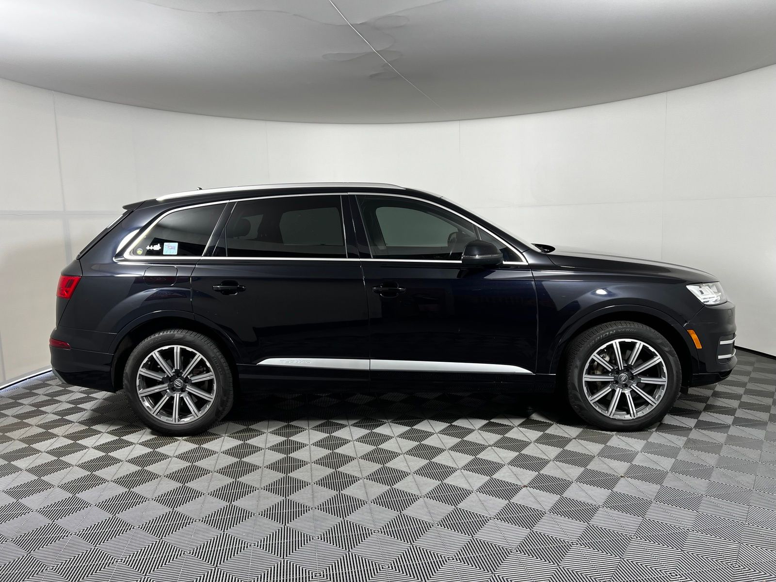 Thumbnail: 2017 Audi Q7 - 5