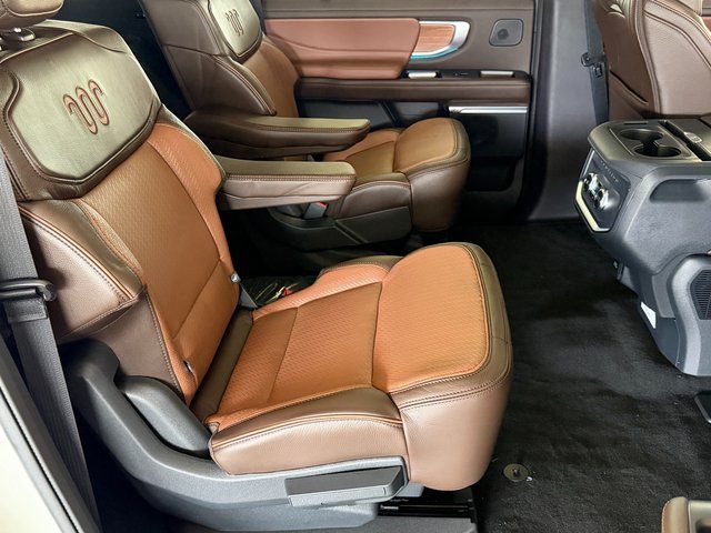 New 2027 Star White Metallic Tri-Coat Ford King Ranch image 12