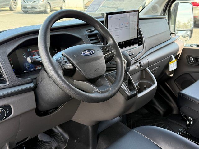 New 2026 Oxford White Ford Base image 22