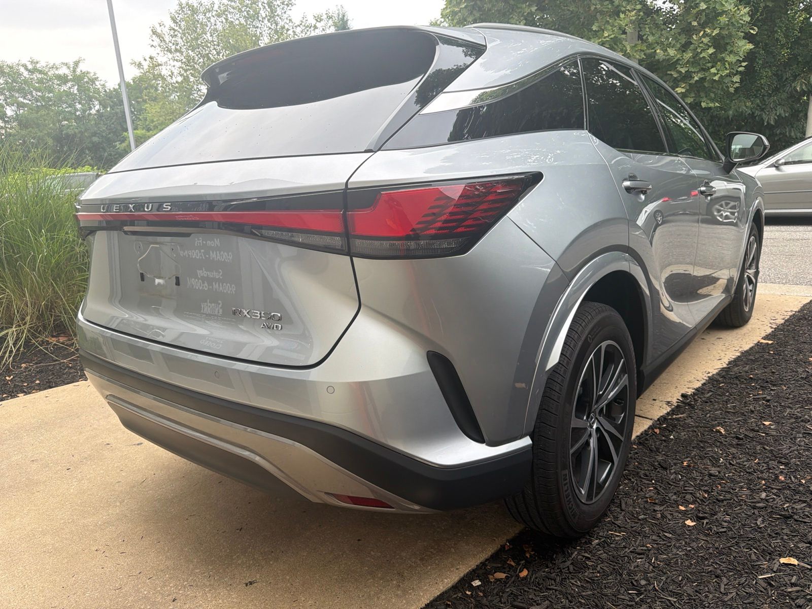 View vehicle photo 4