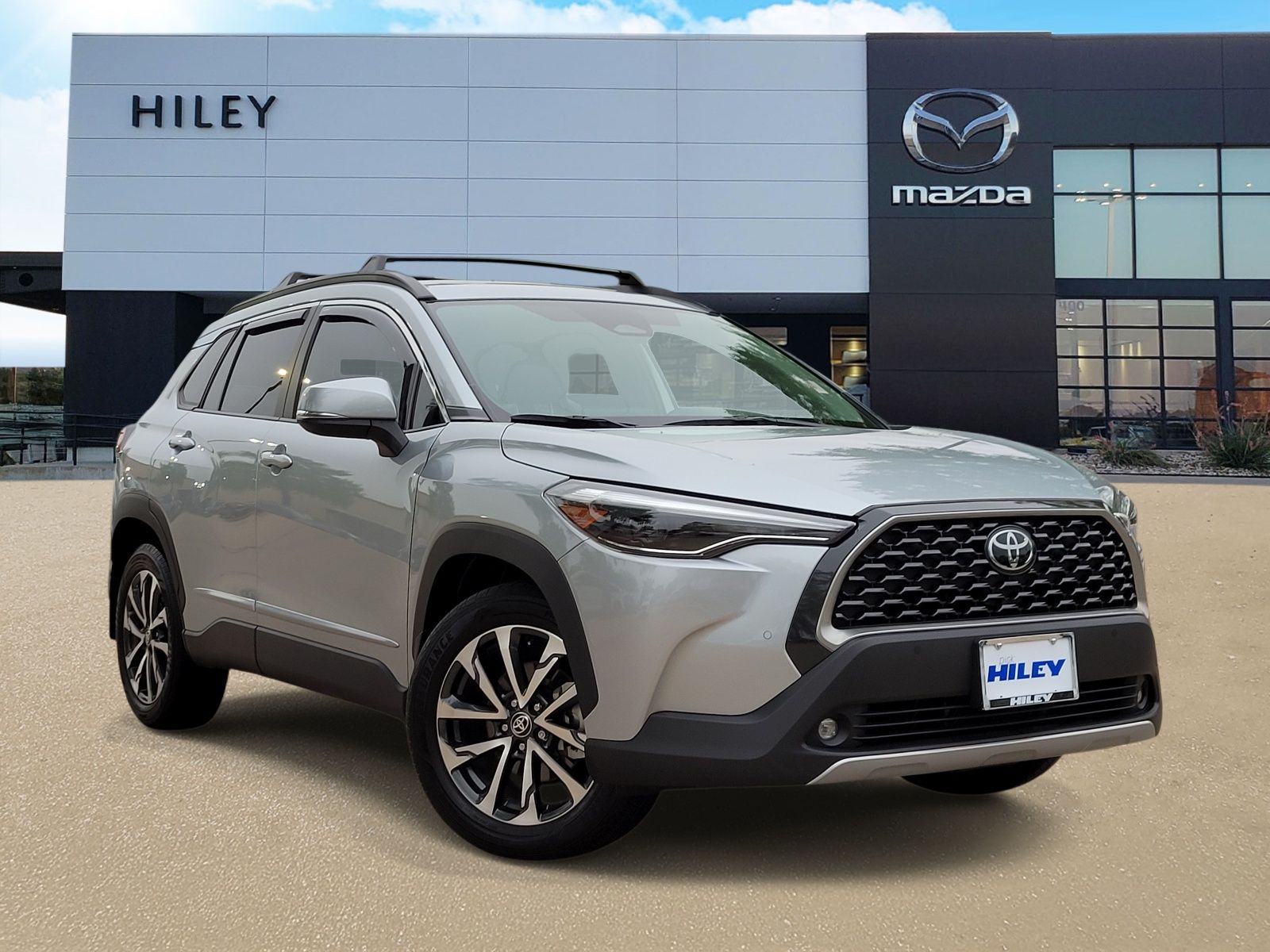 2024 Toyota Corolla Cross XLE