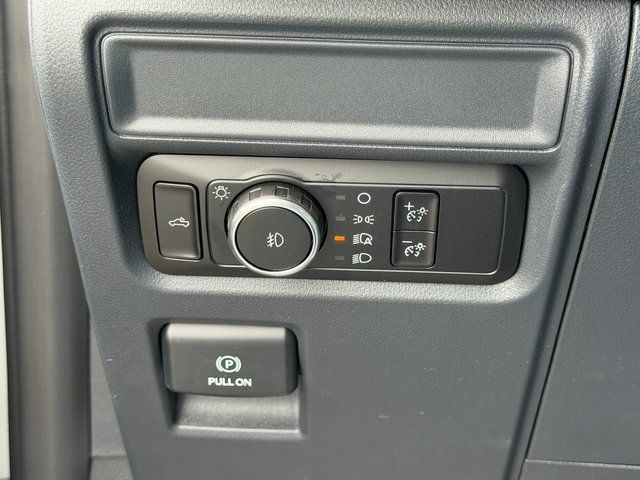 New 2026 Oxford White Ford STX image 31