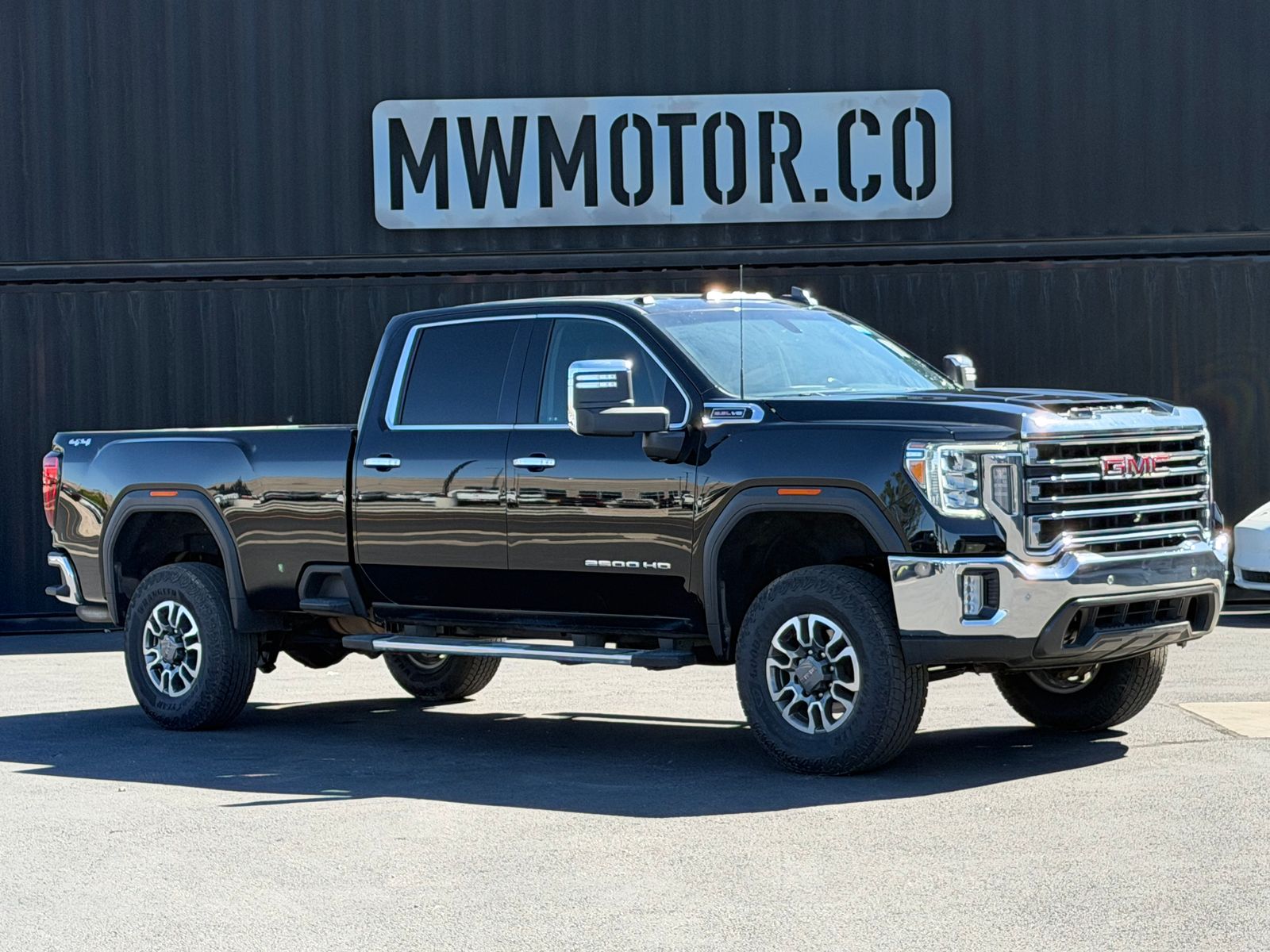 Black 2023 GMC Sierra 2500HD Pickup Truck Four-Wheel Drive 6-Speed Automatic