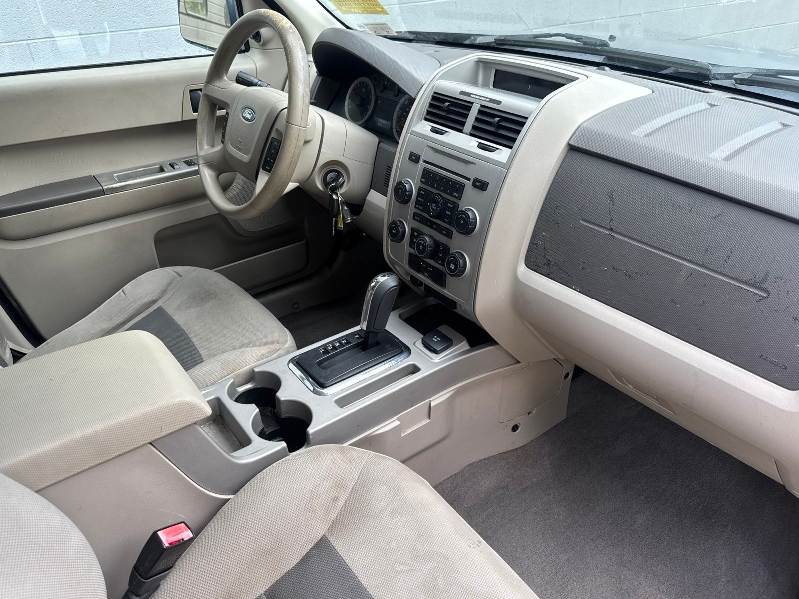 Used 2008 Gray Ford Hybrid image 23