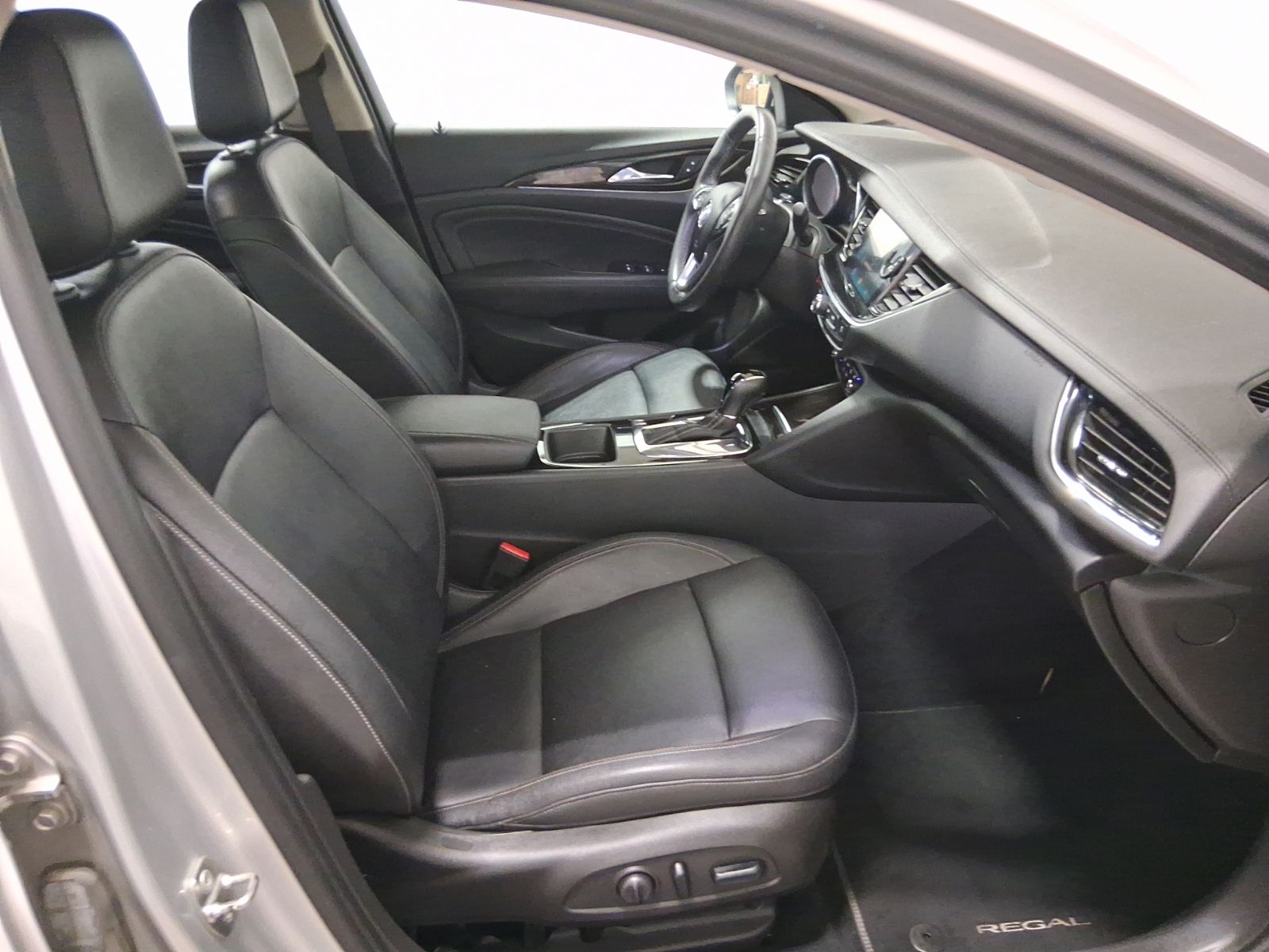 Used Car 2018 Buick Regal  Essence For Sale Under $15,000 In Austin, Texas