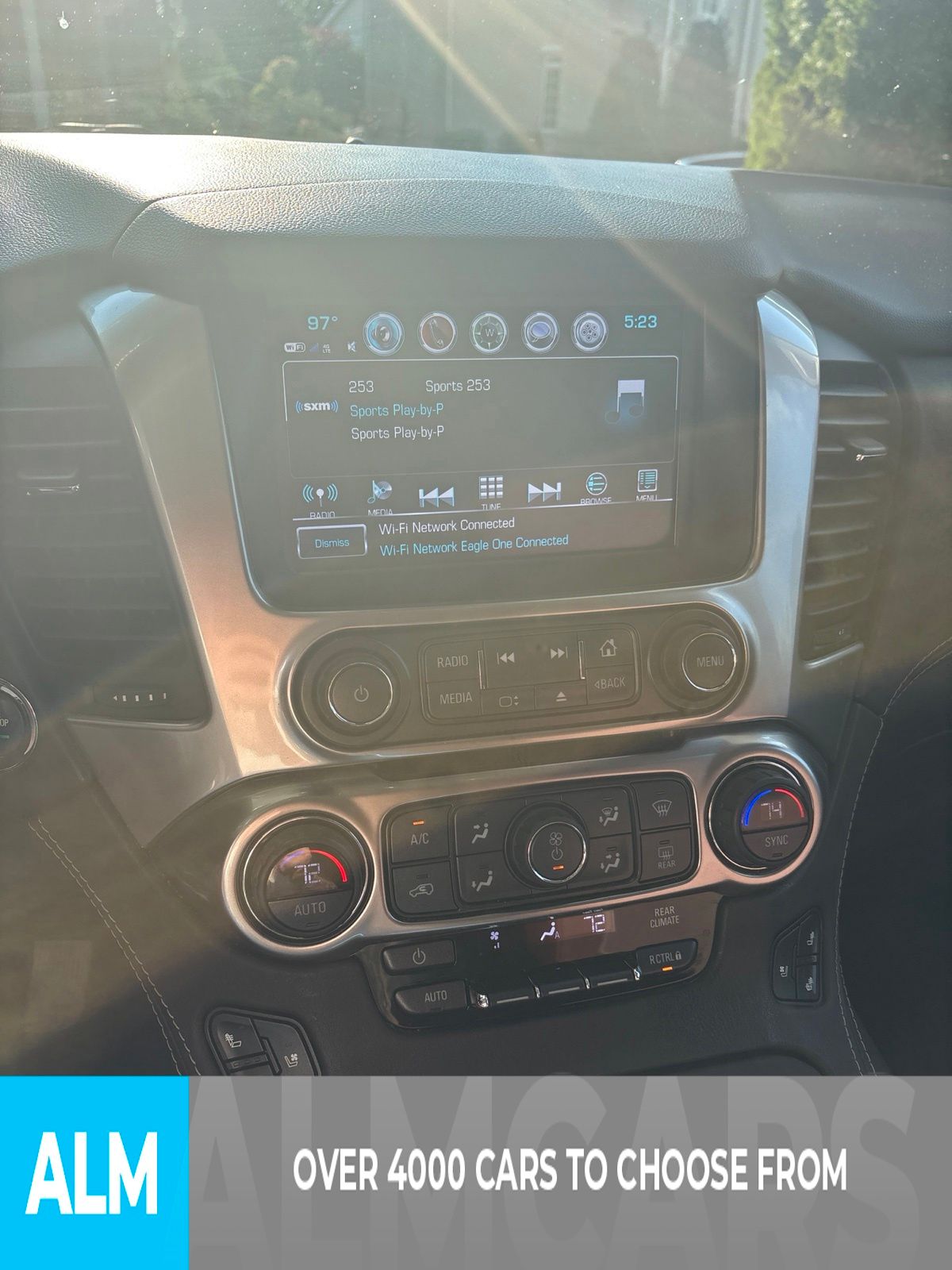 Used 2019 Iridescent Pearl Tricoat Chevrolet Premier image 2