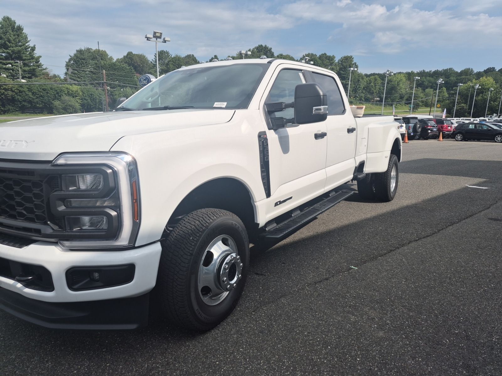 New 2026 Oxford White Ford XL image 11
