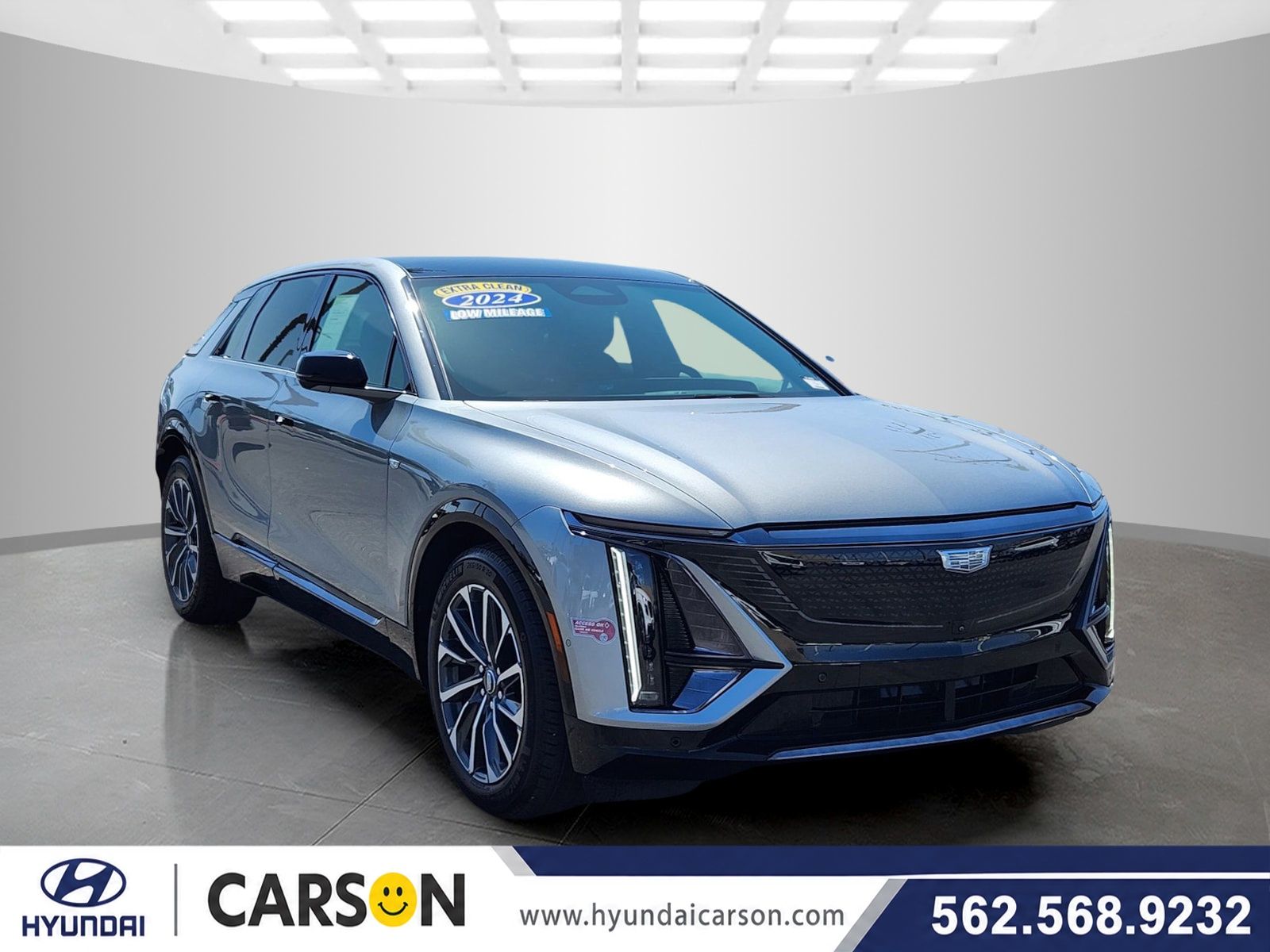 Argent Silver Metallic 2024 Cadillac LYRIQ SUV / Crossover All-Wheel Drive 1-Speed Automatic