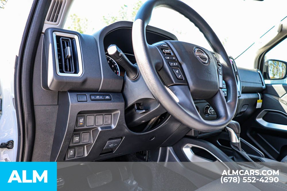 2025 Nissan Frontier SV photo 25