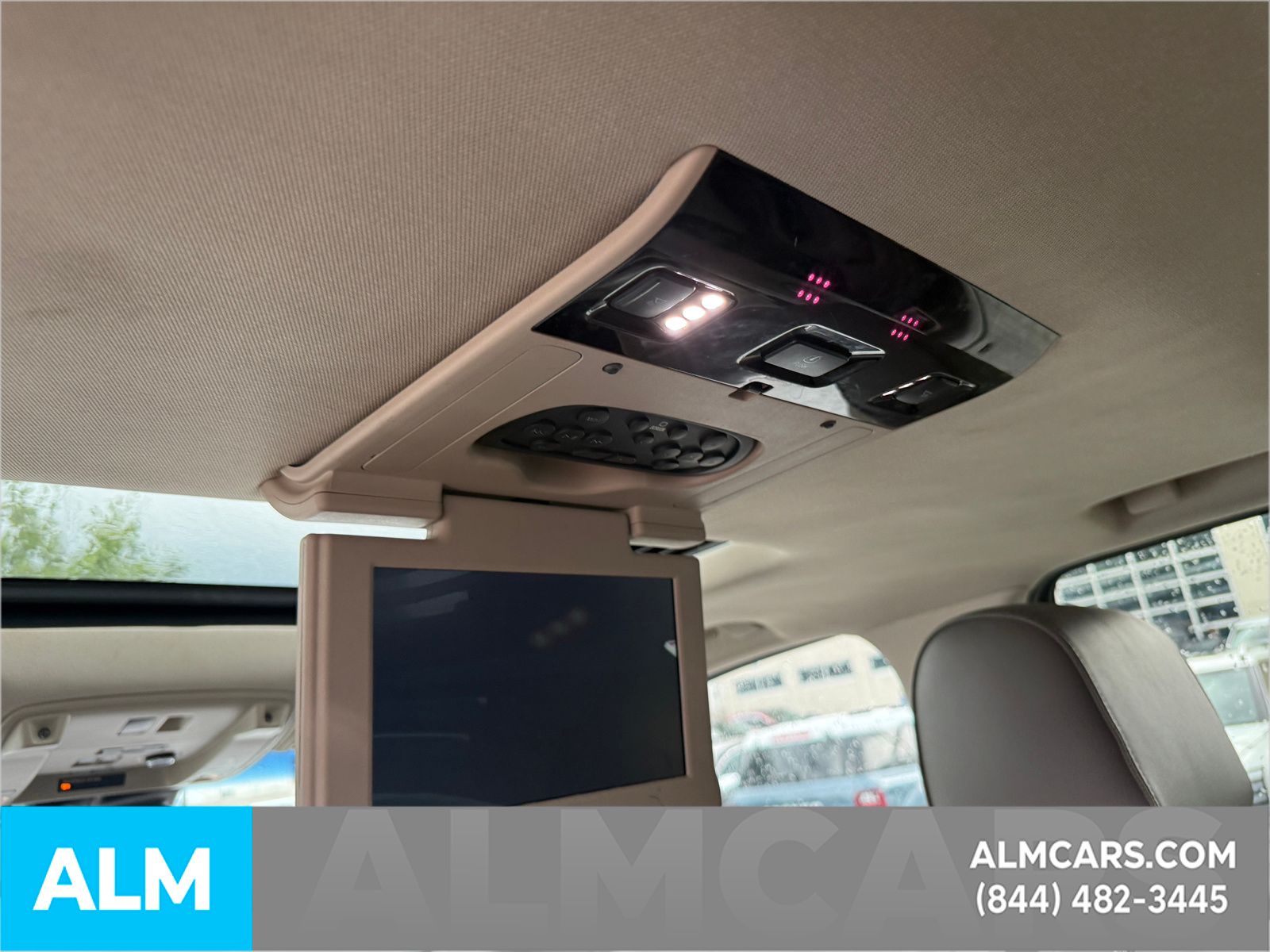 Used 2018 White GMC Denali image 11