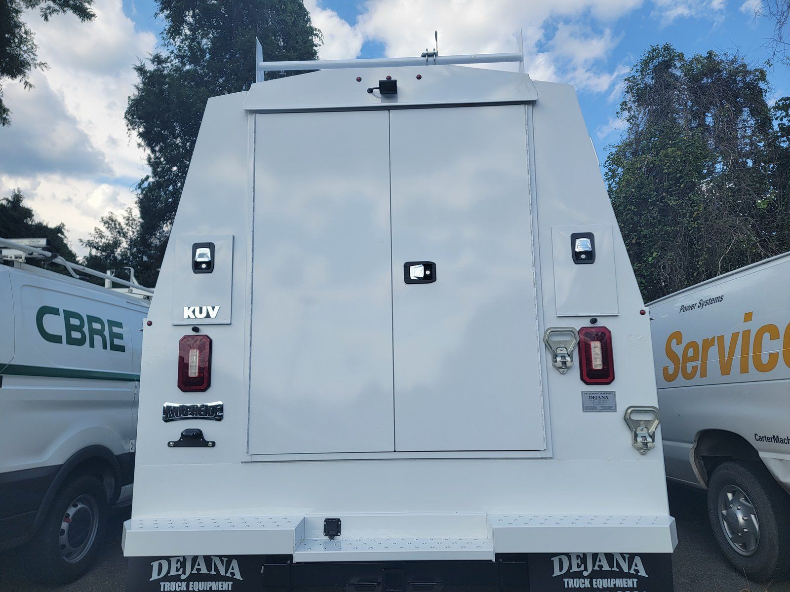 New 2025 Oxford White Ford XL image 19