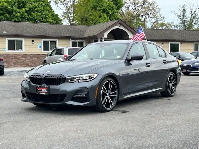 2020 BMW 3 Series 330i xDrive Sedan's photo