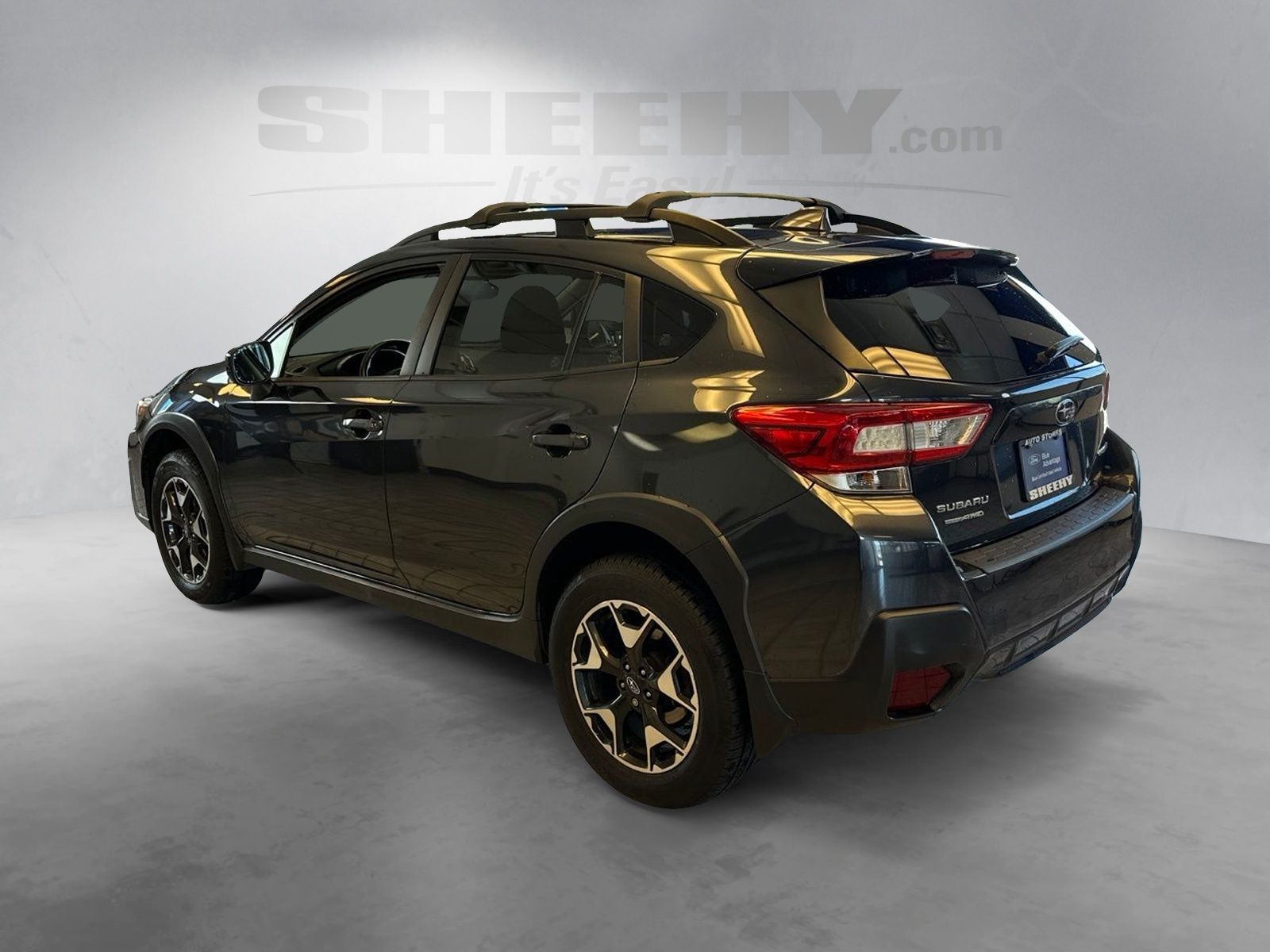 Used 2019 Dark Gray Metallic Subaru 2.0i Premium image 11