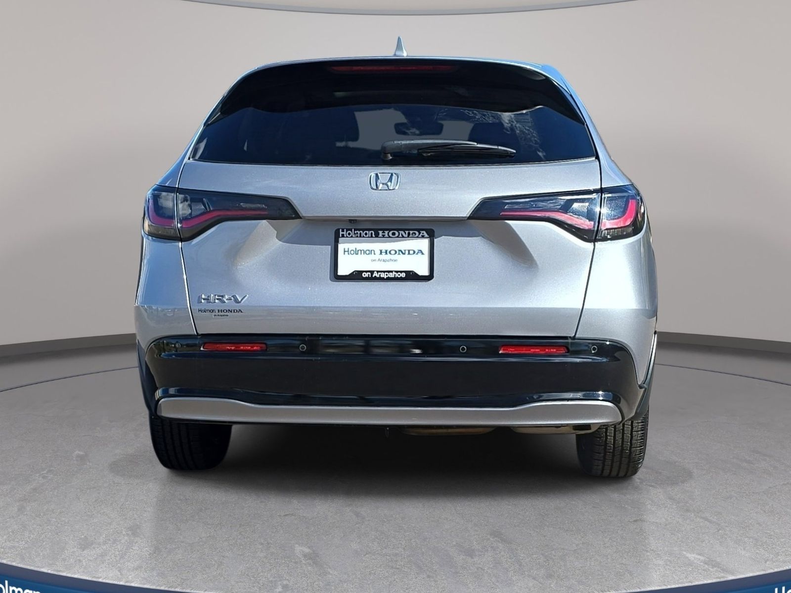 View vehicle photo 5