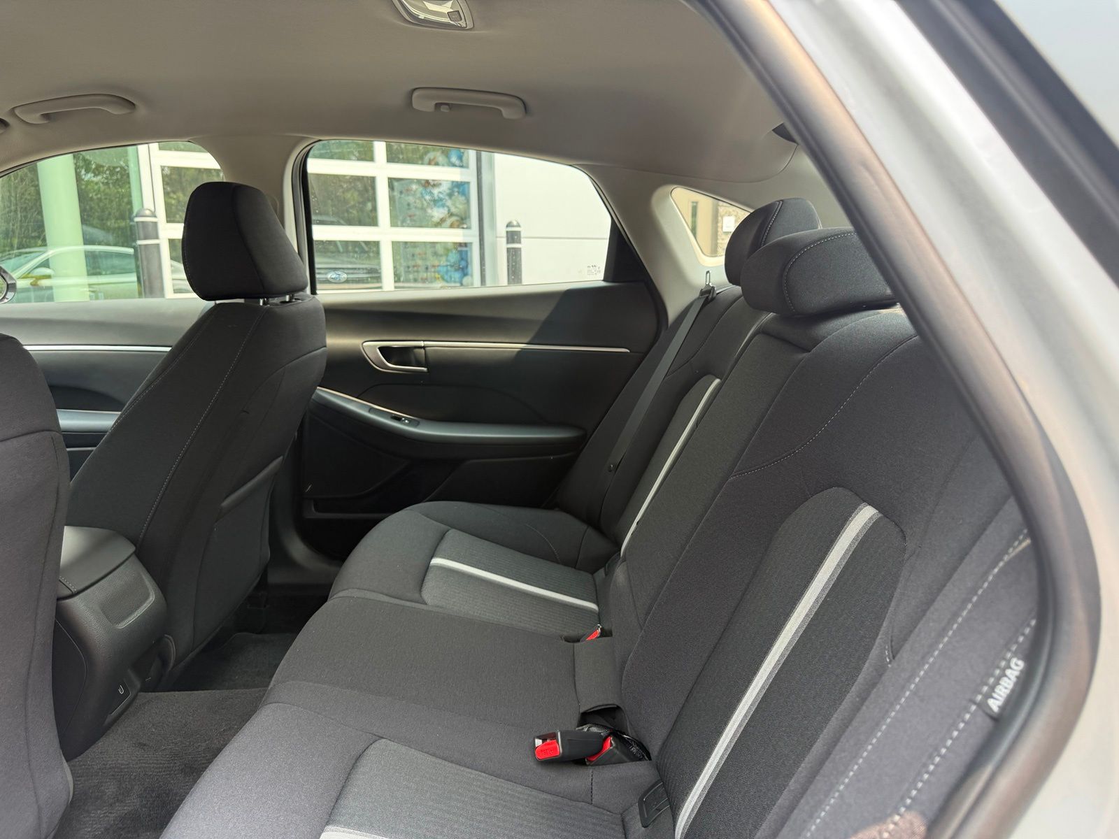 Used 2025 Silver Hyundai SEL image 7