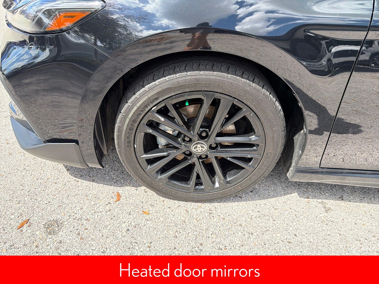 Used 2025 Toyota Camry SE 4D Sedan