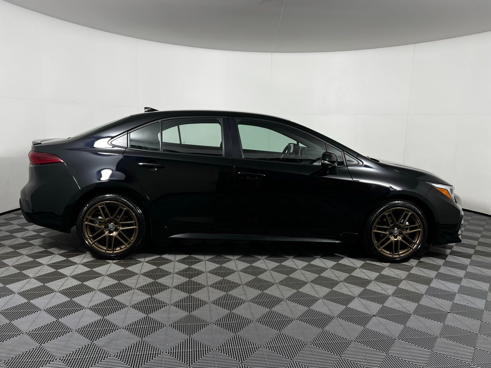 Thumbnail: 2024 Toyota Corolla - 4