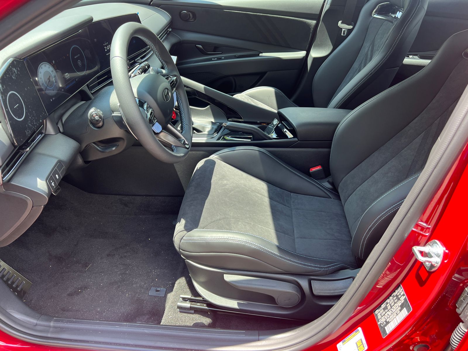2025 Hyundai Elantra N Base photo 9