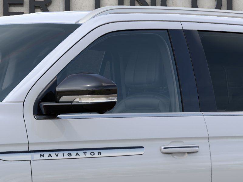 New 2027 White Lincoln Premiere image 20