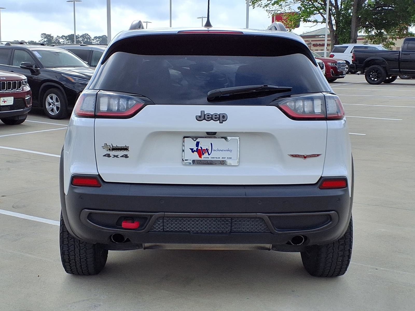 View vehicle photo 7