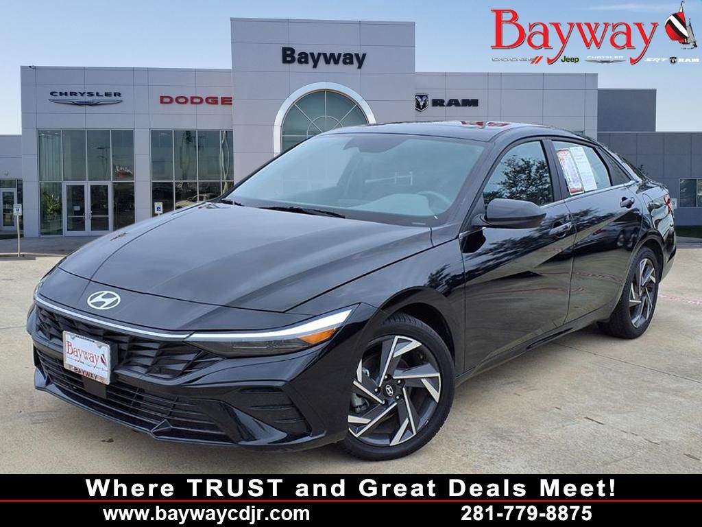 2025 Hyundai Elantra SEL Convenience Black at DeMontrond Gulf Freeway