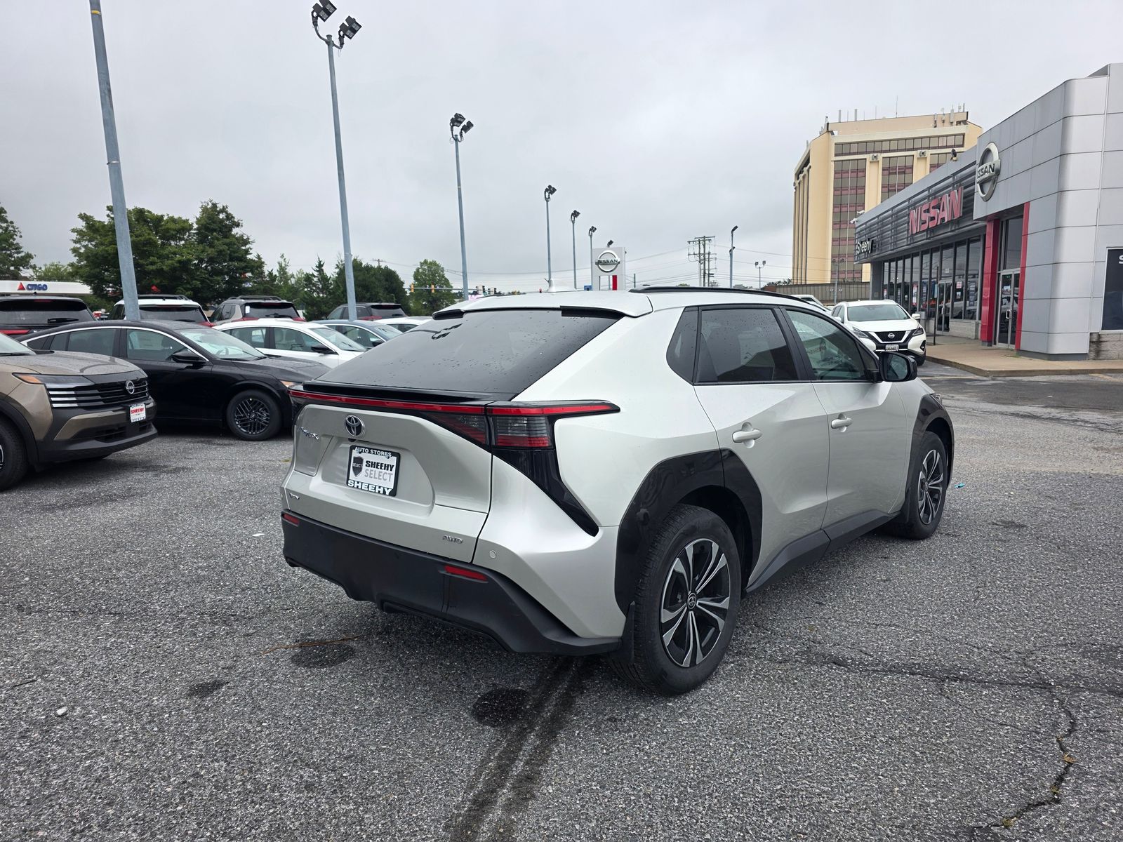 Used 2025 Silver Toyota XLE image 11
