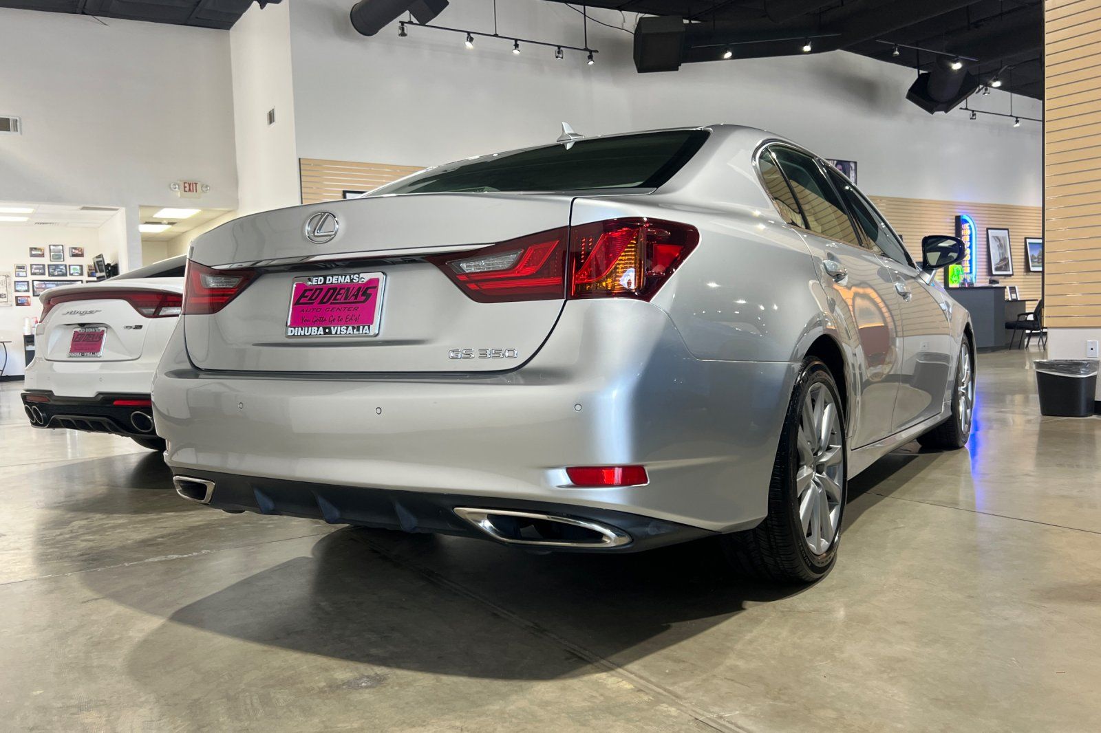 View vehicle photo 4