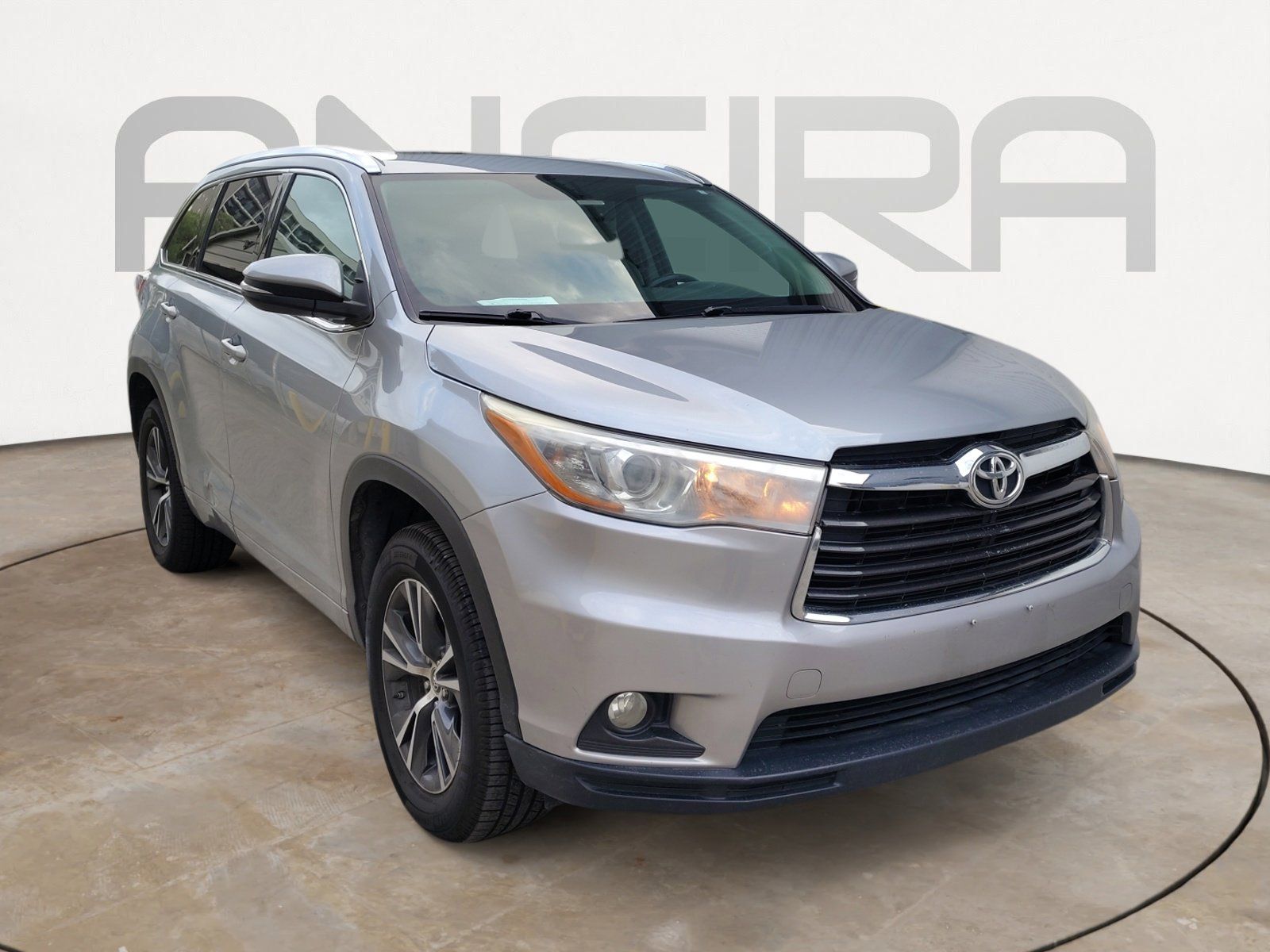 Used Car 2016 Toyota Highlander  Xle V6 For Sale Under $20,000 In San Antonio, Texas