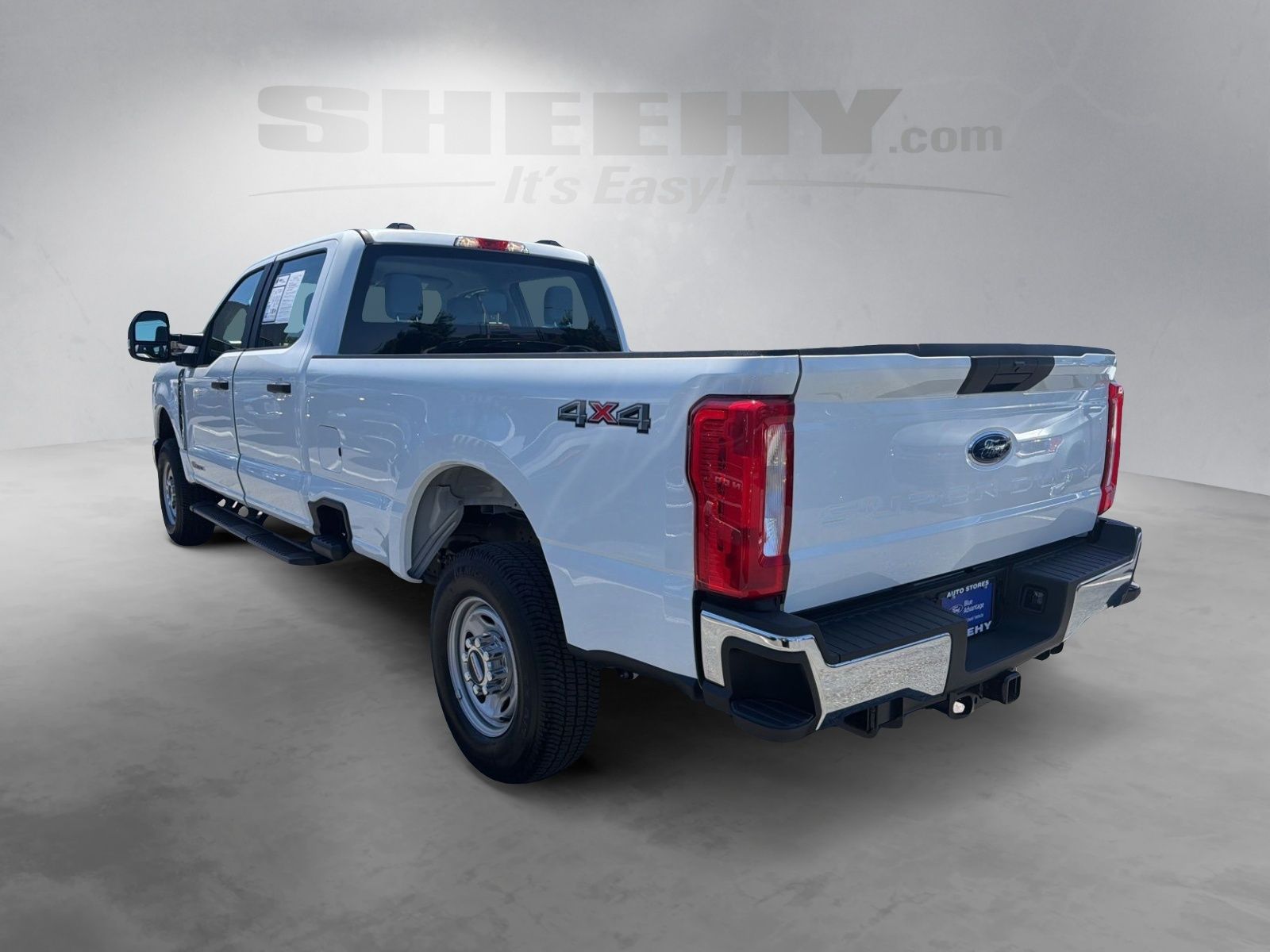 Certified Used 2025 Oxford White Ford XL image 13